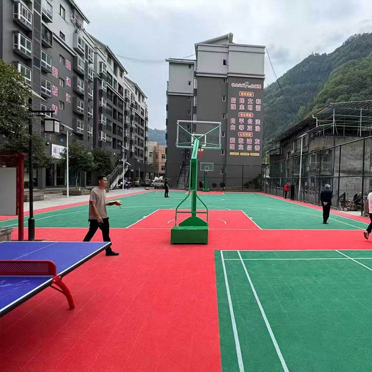 巴中市板桥口镇悬浮地板 篮球架 围网