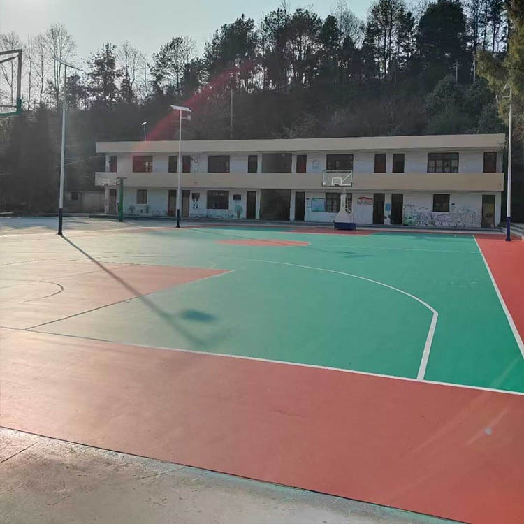 思南美丽乡村小学篮球场实景图